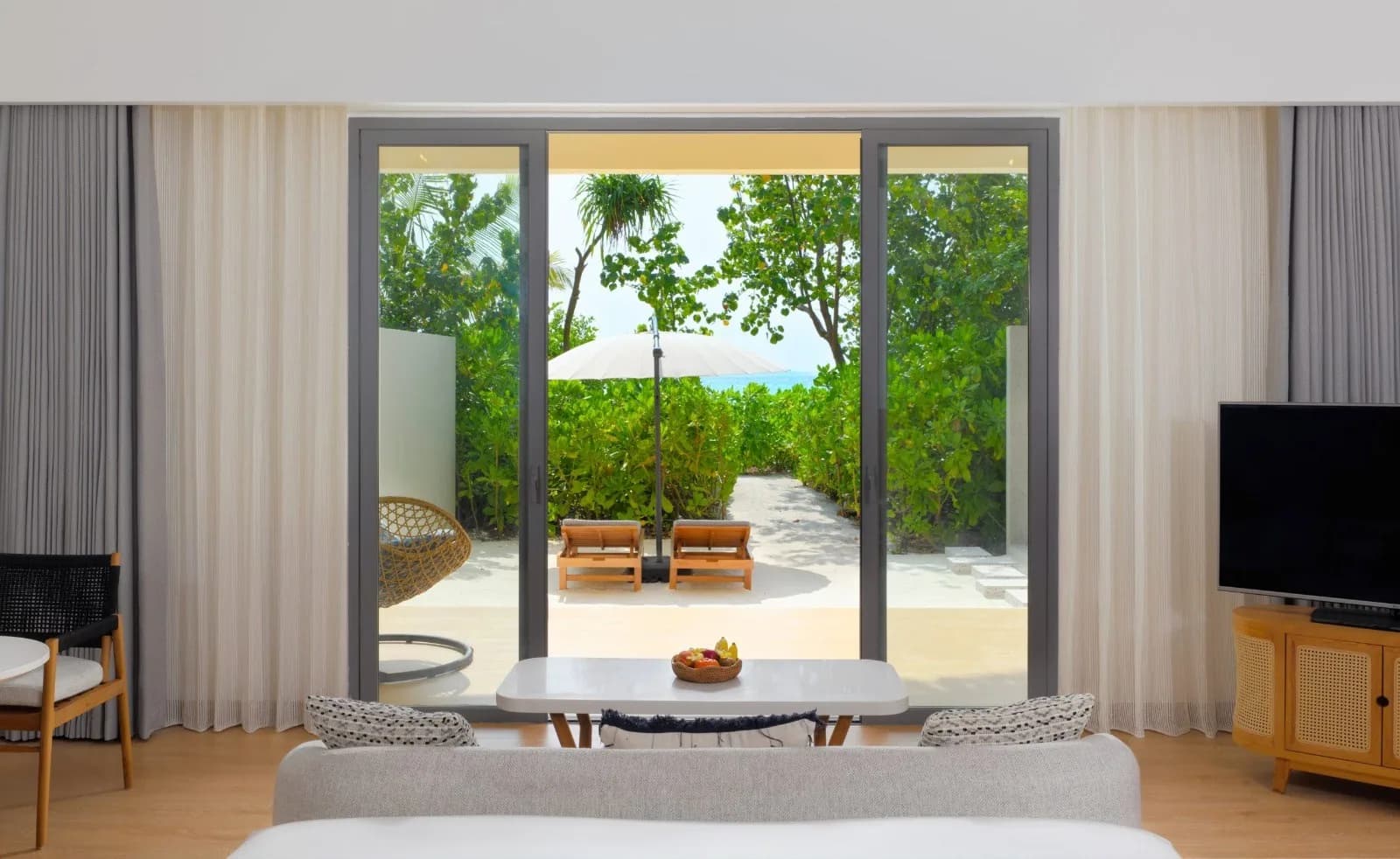 Maldives Maldives Holiday Dusit D2 Feydhoo is an 8-day program offering a cultural and discovery experience focused on the Maldives. It aims for a balanced flow for guests who want to explore the Maldives region for the first time. - Maldives Holiday Dusit D2 Feydhoo