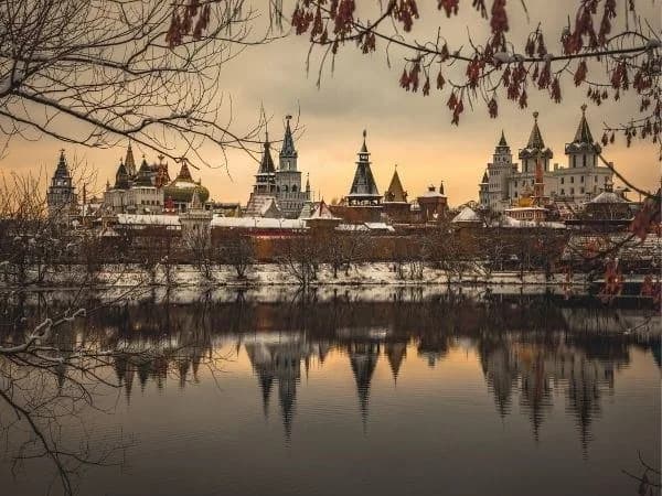 1. Gün · İstanbul-moskova 4. Gün · ST PETERSBURG (HERMITAGE SARAYI ve KANAL TURU) - Moskova St. Petersburg Turu Kolay Vize